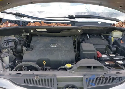 2015 Toyota Sienna Xle 8 Passenger from USA, damaged, VIN 5TDYK3DC1FS540806